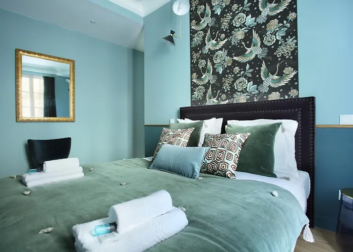 Apartment Champ De Mars - Tour Eiffel By Studio Prestige